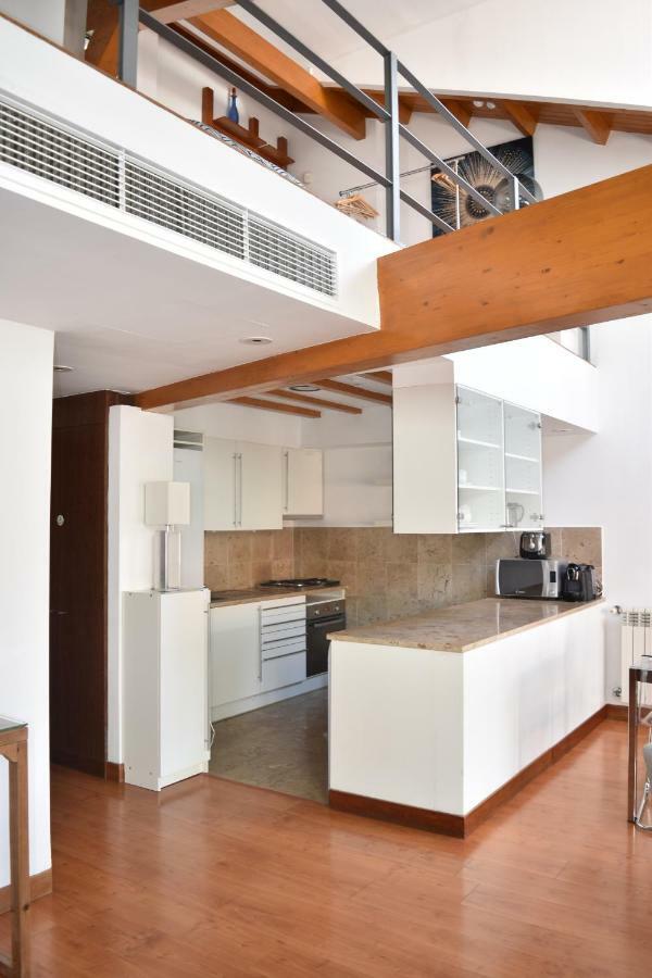 Architect-Designed Loft In A Historic Hilltop Neighborhood Lisbon Exterior photo